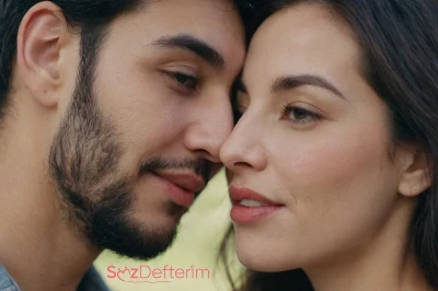 Romantik Sözler kategorisi kapak görseli